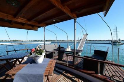 Venezia Boat & Breakfast Caicco Freedom - image 8