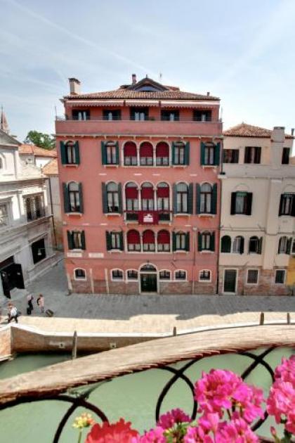 Palazzo Schiavoni Suite-Apartments - image 1
