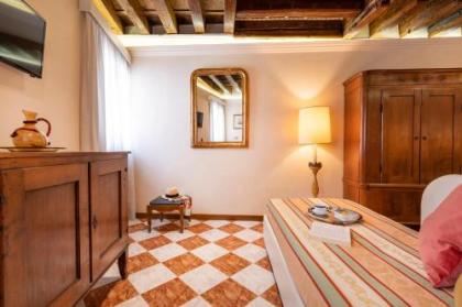 Palazzo Schiavoni Suite-Apartments - image 4
