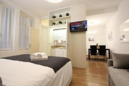 City Apartments San Marco - image 11