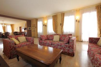 City Apartments San Marco - image 12
