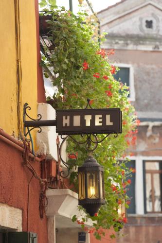 Hotel dalla Mora - main image