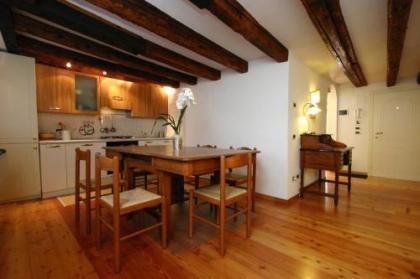 City Apartments Rialto - image 16