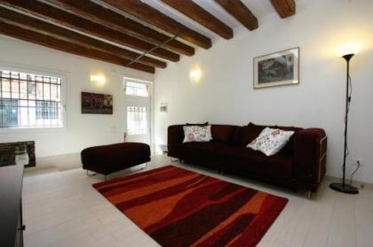 City Apartments Salute-Accademia - image 4