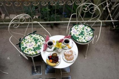 Art Dreams B&B - image 11