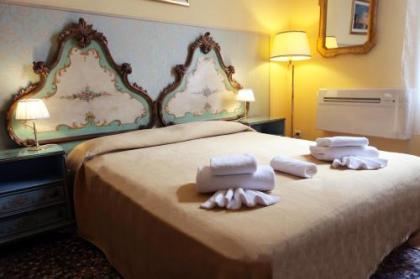Art Dreams B&B - image 18