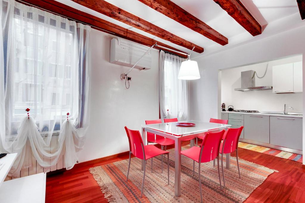 Apartment Biennale - main image
