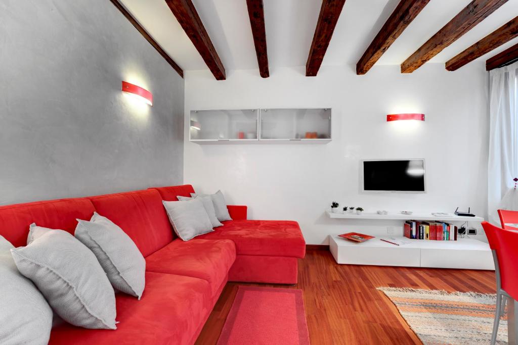 Apartment Biennale - image 4