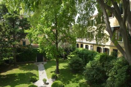 Ca' Cerchieri 1 Garden View - image 1