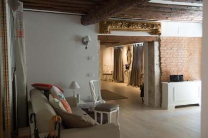 Savoia e jolanda Apartments - image 9