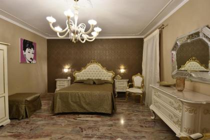 Ca' del Cinema B&B - image 17