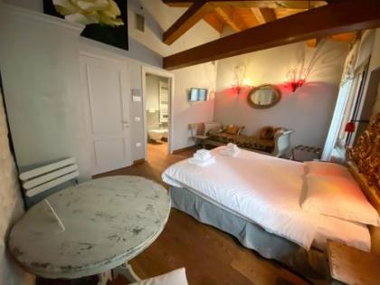 Rosso Charm B&B - image 13