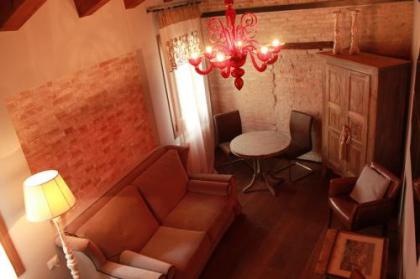 Rosso Charm B&B - image 8