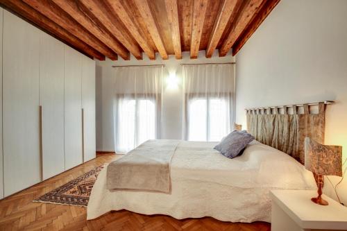 Guglie Design Apartments - image 6