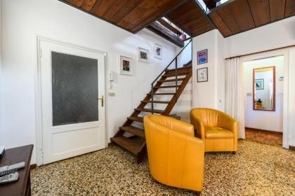 Rialto Apartment - image 7