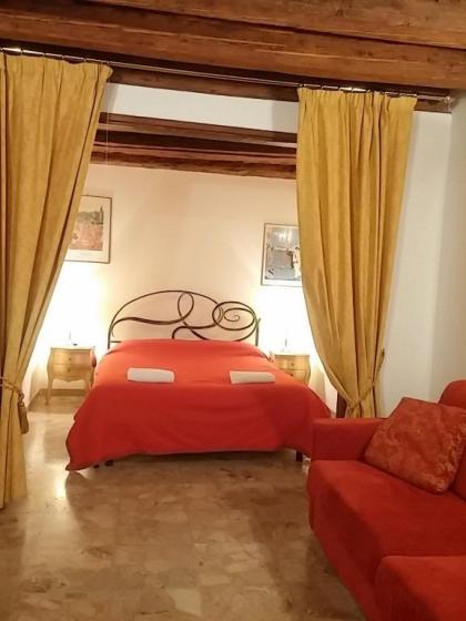 Caterina's Home - image 4
