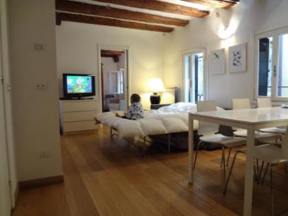 Biennale Apartment - image 1