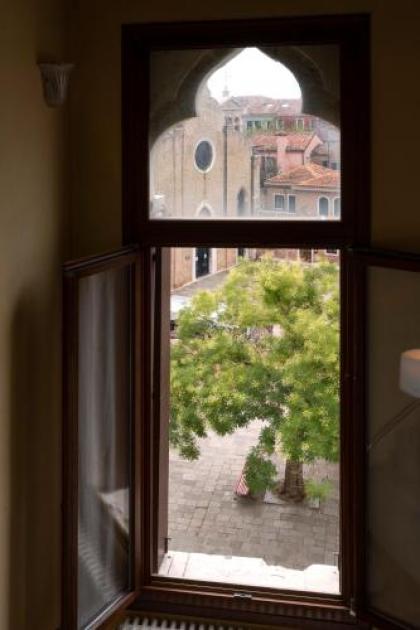 Doge Morosini Palace - image 11