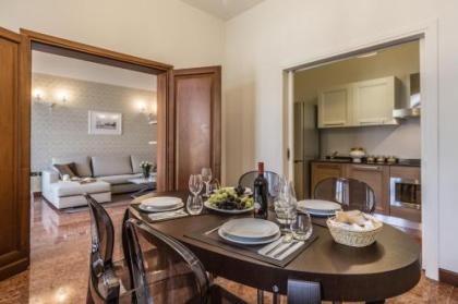 Ca' del Monastero 1 Collection Apt for 4 Guests with Balcony and Lift - image 13
