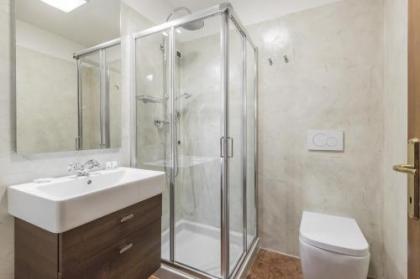 Ca' del Monastero 6 Collection Chic Apartment for 4 Guests with Lift - image 5