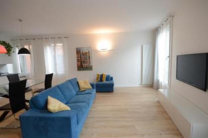 Rialto Bridge Luxury apartment - image 8