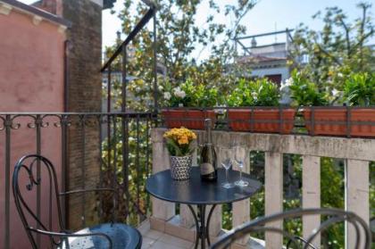 Venice Apartments San Samuele - image 17