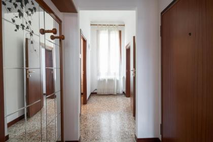 San Polo Canal View Apartments by Wonderful Italy - image 9