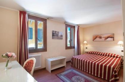 Venice Resorts Guest House - image 1