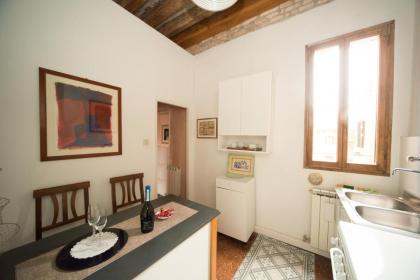 San Polo Home - image 11