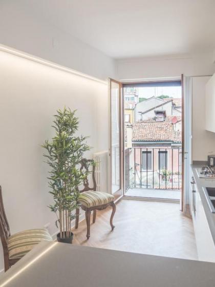 Luxury Apartment On Grand Canal by Wonderful Italy - image 17