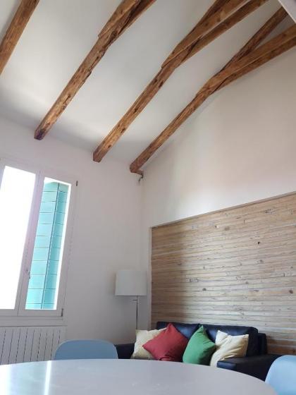White Attic Angelo Raffaele - image 12