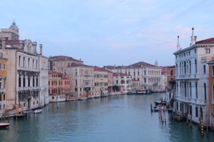 Inn Venice - image 17