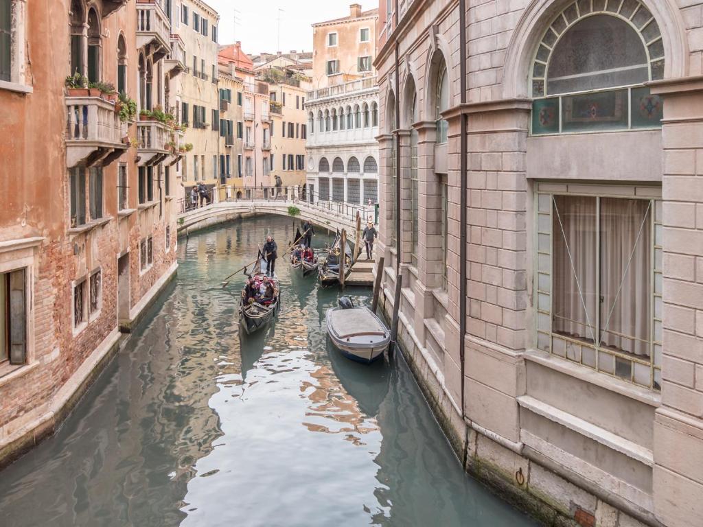San Marco Square with Canal View by Wonderful Italy - image 4
