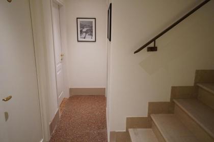 P 1779 - image 16