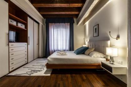 Molino Stucky Apartment Wi-Fi R&R - image 11
