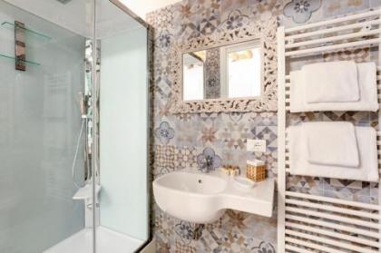 Rialto Prestige - Campo S.Maria Formosa - image 13