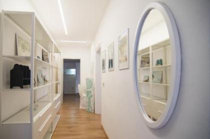 True Venice - image 5