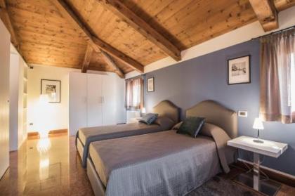Ca' Del Monastero 9 Collection Spacious Apartment up to 5 Guests - image 17