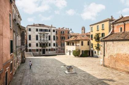 Ca' Del Monastero 9 Collection Spacious Apartment up to 5 Guests - image 5