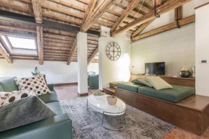 Ca' del Monastero 7 Collection Bright Apartment with Terrace - image 11