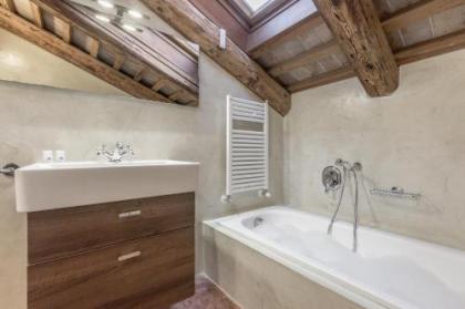 Ca' del Monastero 7 Collection Bright Apartment with Terrace - image 13