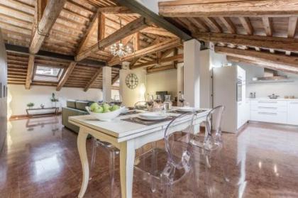 Ca' del Monastero 7 Collection Bright Apartment with Terrace - image 9