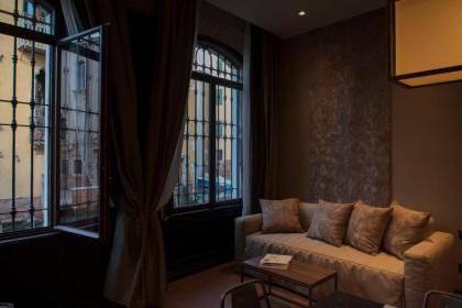 Aqua Apartments - image 4