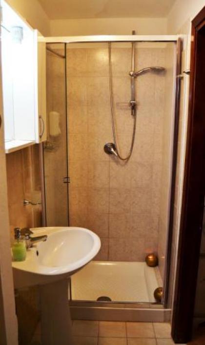 Art Dreams Apartment Teatro Italia - image 8