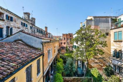 Ca' Dell'Abate Terrace - image 18