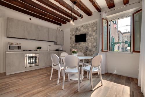 Castello - Laguna Luxury Residence - main image