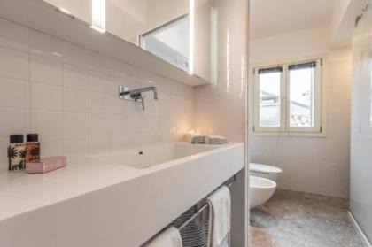 La Bricola Terrace Apartment - image 13