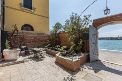 Ca' Dell'Ulivo Private Garden - image 18