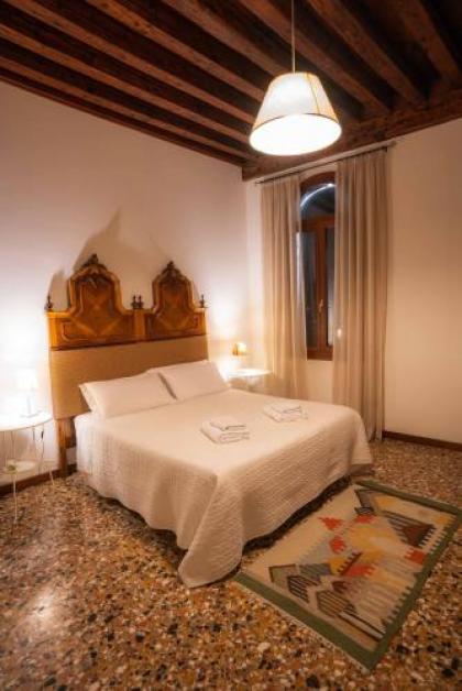 San Trovaso - image 13