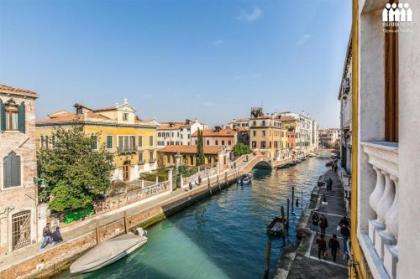 Ca' Degli Armeni Canal View - image 1